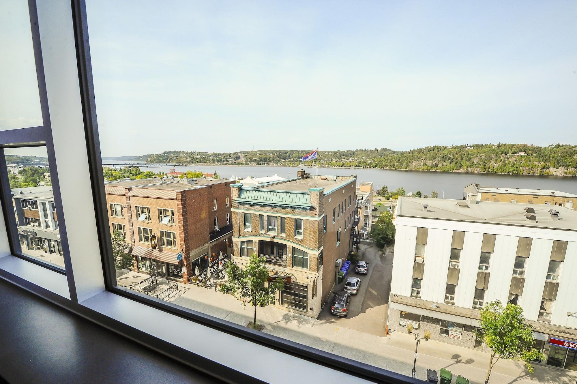 Hotel Chicoutimi, Affilie A Hyvi 외부 사진