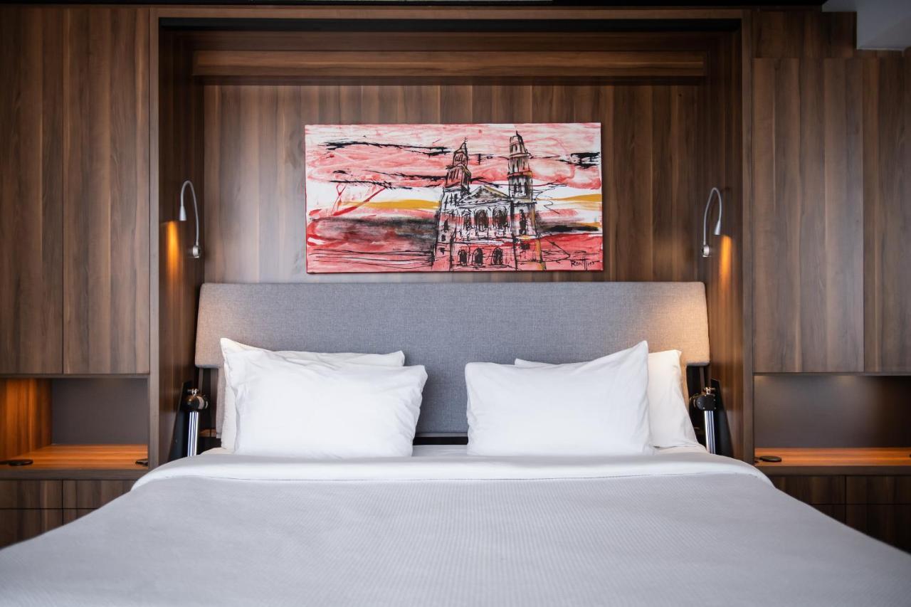 Hotel Chicoutimi, Affilie A Hyvi 외부 사진