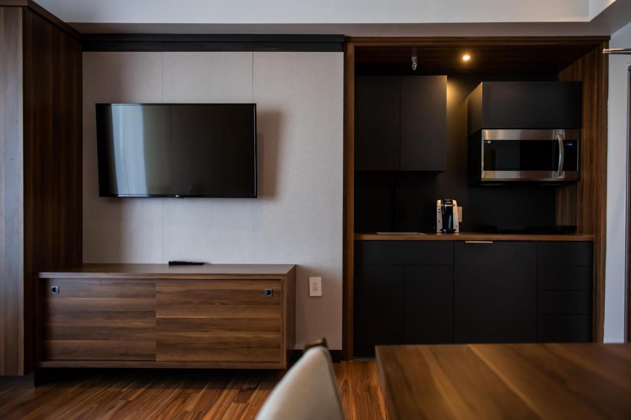 Hotel Chicoutimi, Affilie A Hyvi 외부 사진