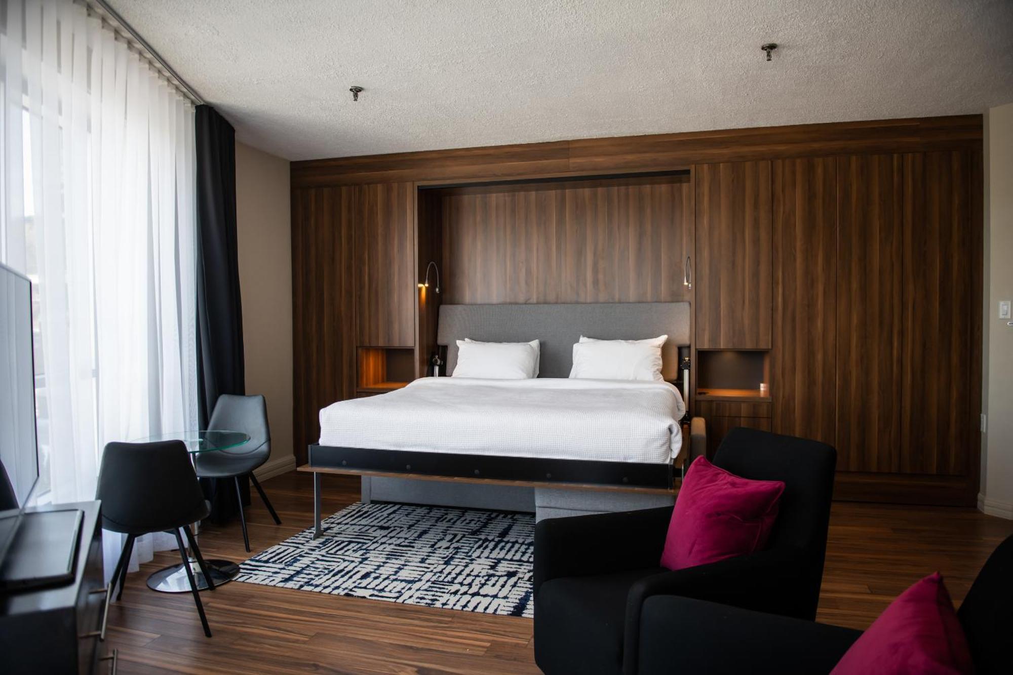 Hotel Chicoutimi, Affilie A Hyvi 외부 사진