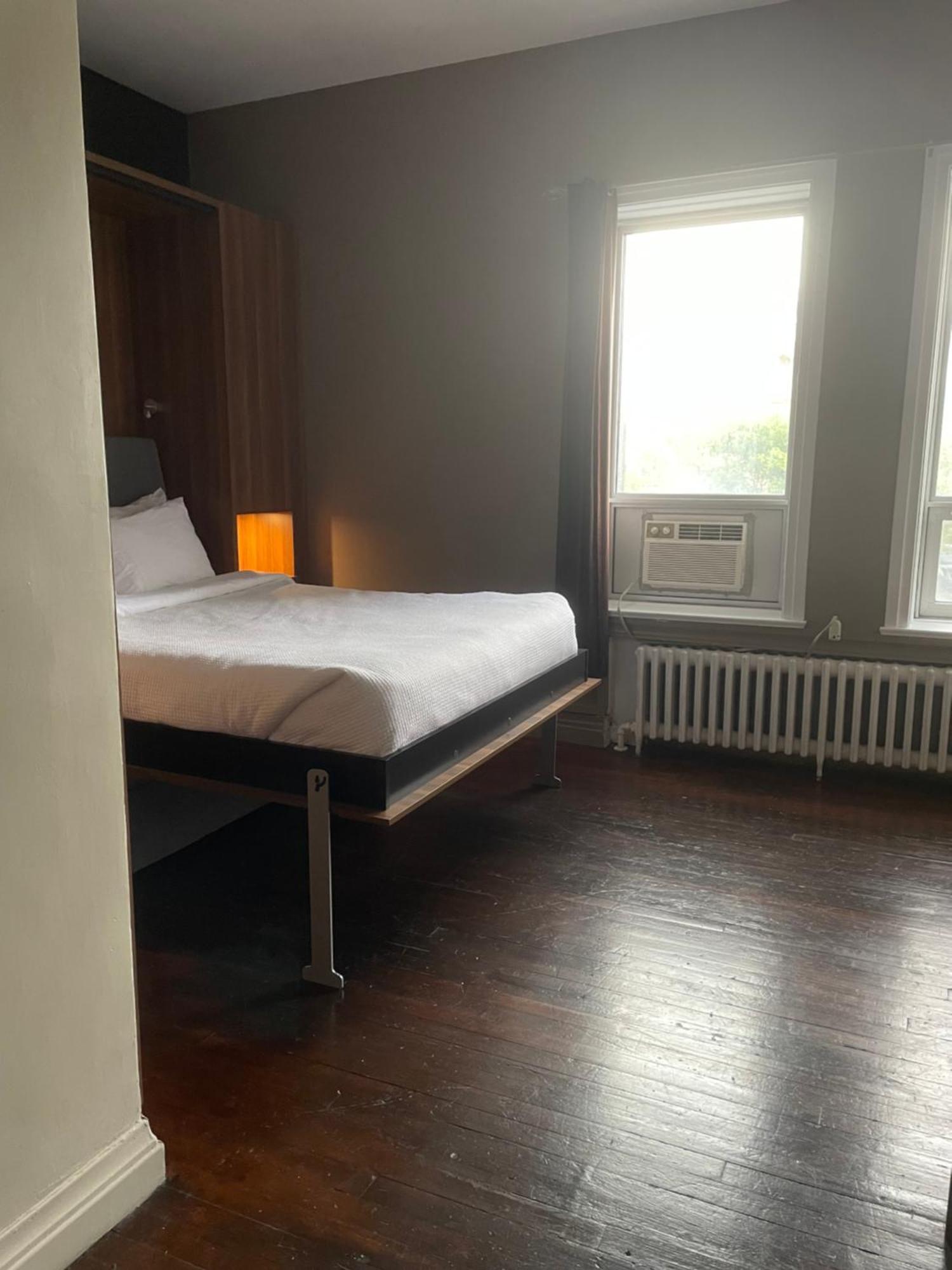 Hotel Chicoutimi, Affilie A Hyvi 외부 사진
